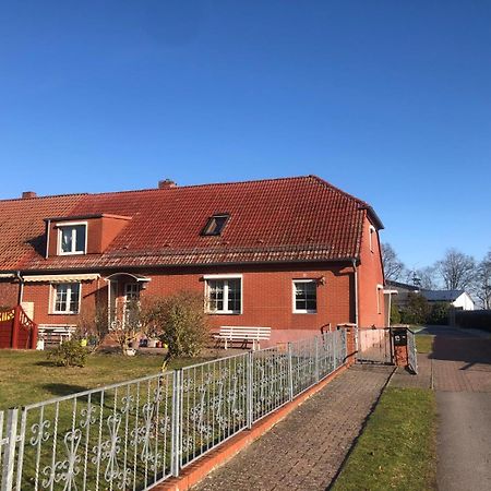 Gasthaus Am Schloss Karlsburg ภายนอก รูปภาพ